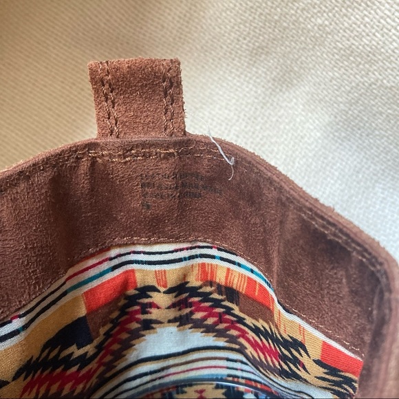 BCBG Brown leather boots 9 - Like New - Picture 3 of 7